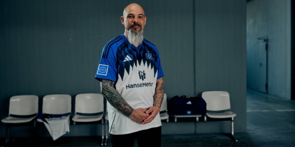 星空体育官网-汉堡官宣2025/26赛季球衣，队徽星星时隔七年回归