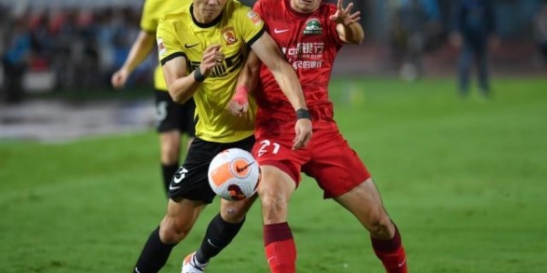 星空体育官网-吴少聪正式加盟前土超冠军 闪电转会开启二次留洋