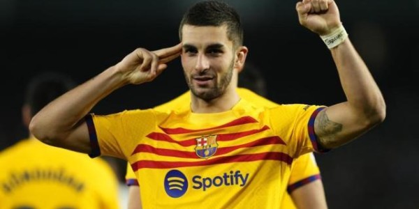 废人费兰变最佳，巴萨拿下对攻战状态回暖