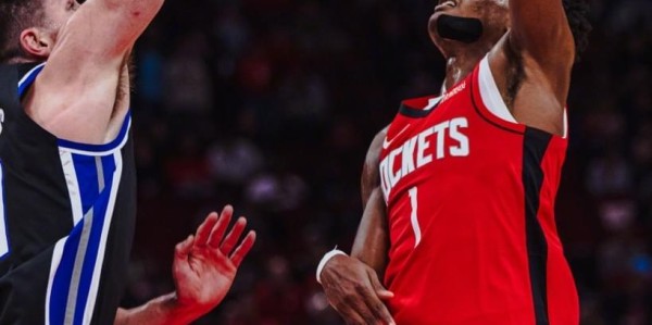 火箭优缺点明显，杜兰特两点该夸！阿门暴露短板，申京也不如一人