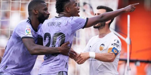 星空体育官网-先被塞维利亚告，又被瓦伦西亚禁入，皇马四面楚歌？